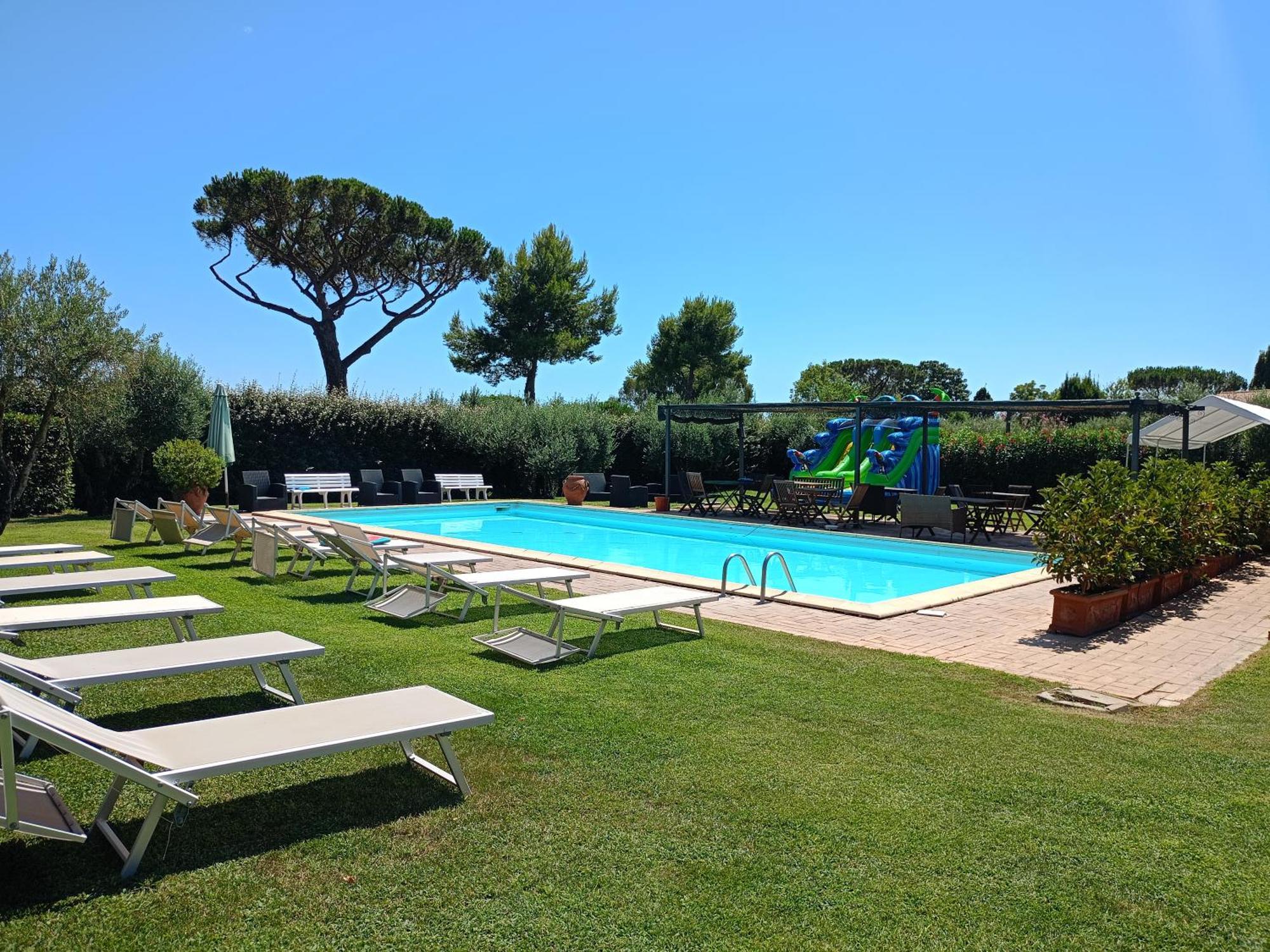 Casale Di Tormaggiore Villa And Country Suites Pomezia Dış mekan fotoğraf