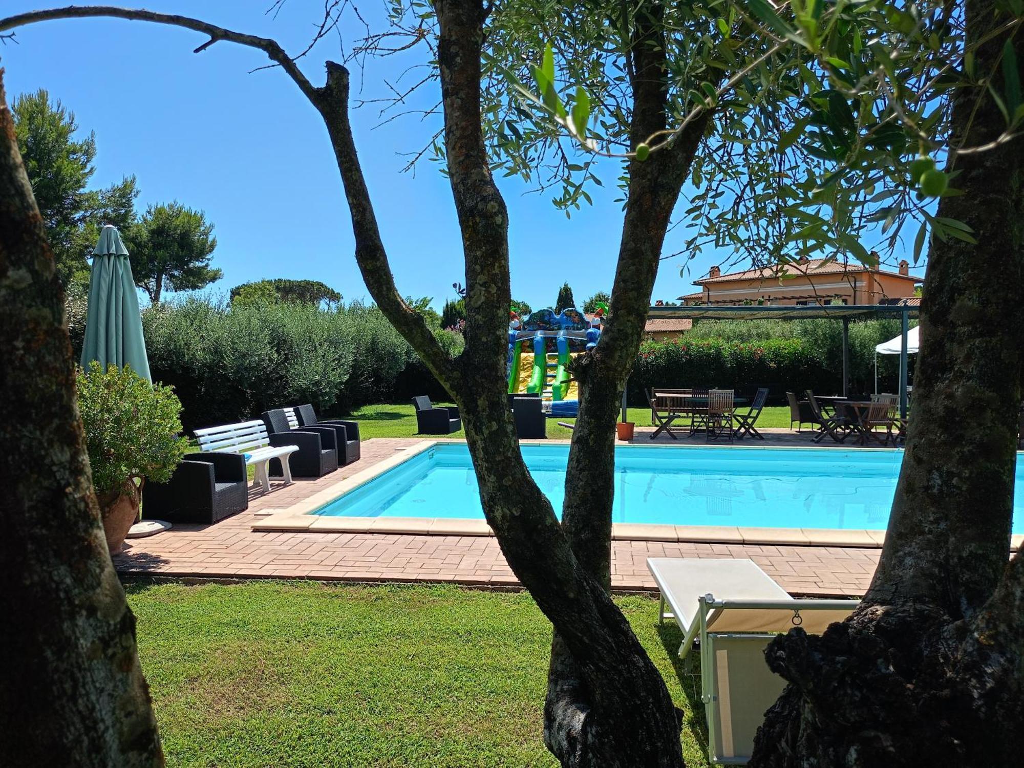 Casale Di Tormaggiore Villa And Country Suites Pomezia Dış mekan fotoğraf