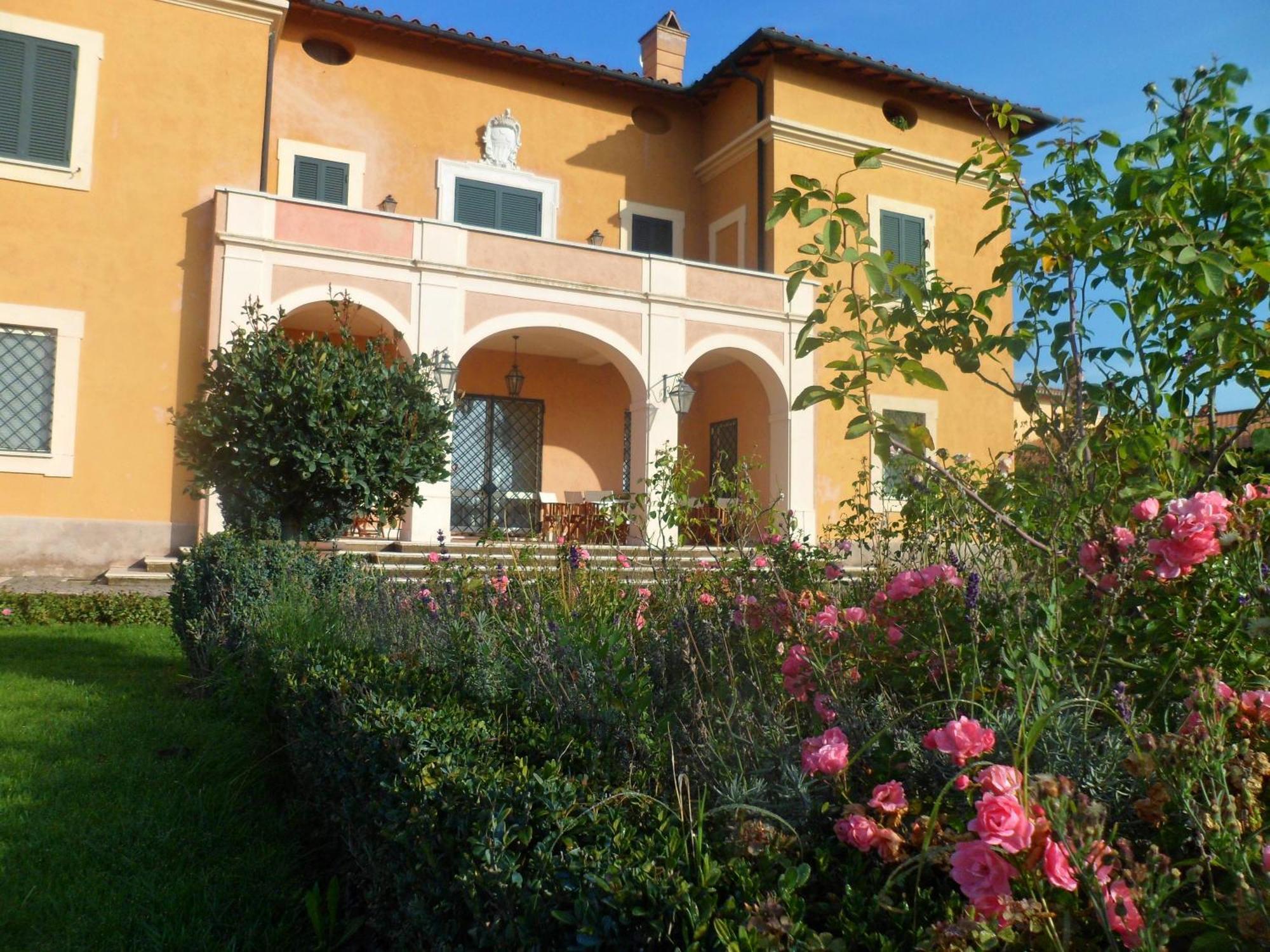 Casale Di Tormaggiore Villa And Country Suites Pomezia Dış mekan fotoğraf